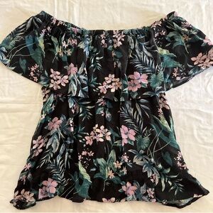 OFF THE SHOULDER FLORAL TOP